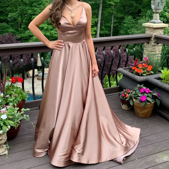 Sherri Hill Prom Dress - Picture 1 of 6